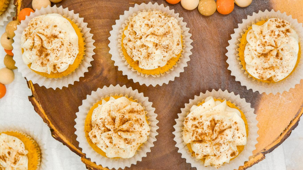 Irresistible Pumpkin Spice Mini Cupcakes with Cream Cheese Frosting