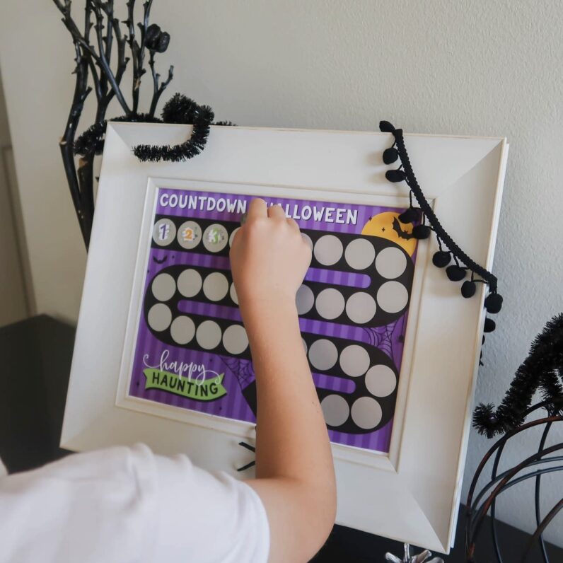 Halloween Countdown Scratch-Off Calendar - Purple